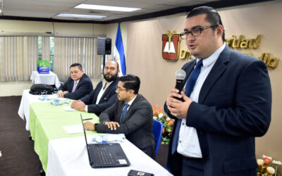 Foro “Democracia en El Salvador”