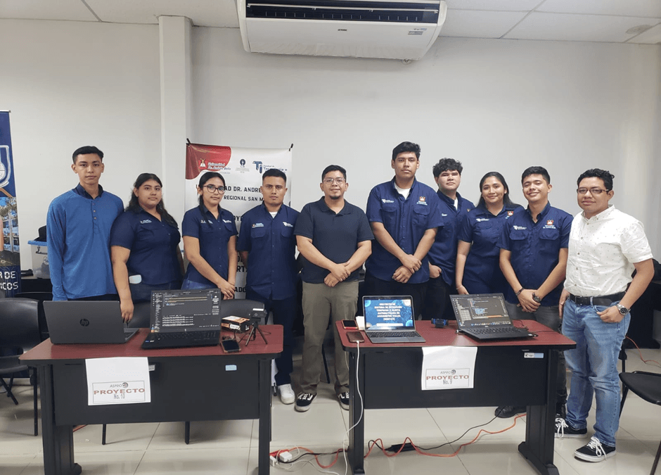 Estudiantes de la UNAB ganan el primer Lugar en el Congreso Nacional de Informática 2025