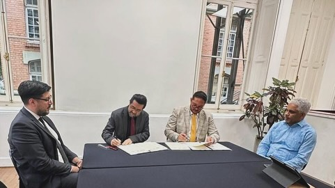 UNAB firma convenio con universidad de República Dominicana